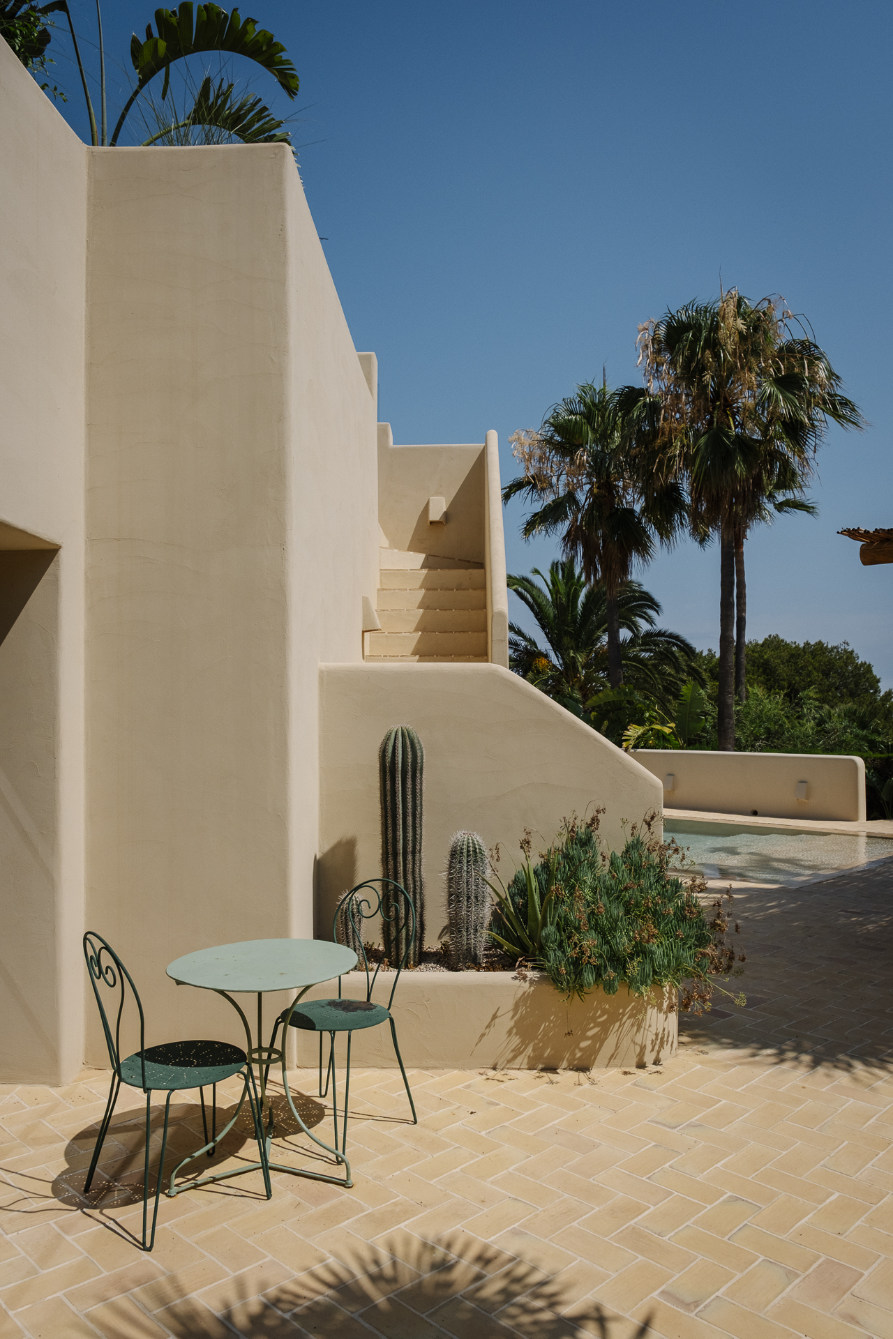 villa méditerranéenne contemporaine et passive avec piscine 
