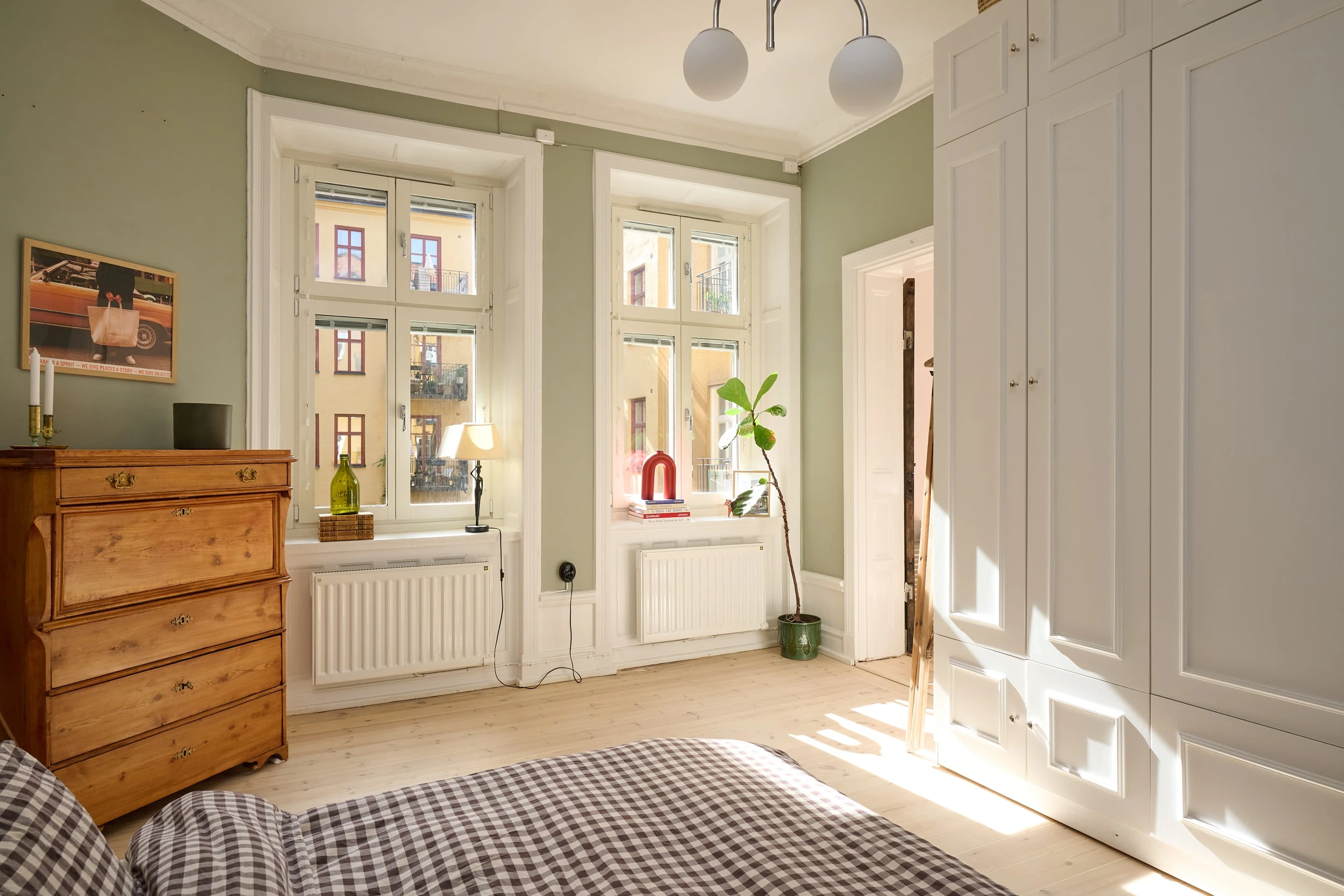 chambre verte avec placards deux-pièces 59m2 décoration scandinave chambre verte avec placards deux-pièces 59m2 décoration scandinave
