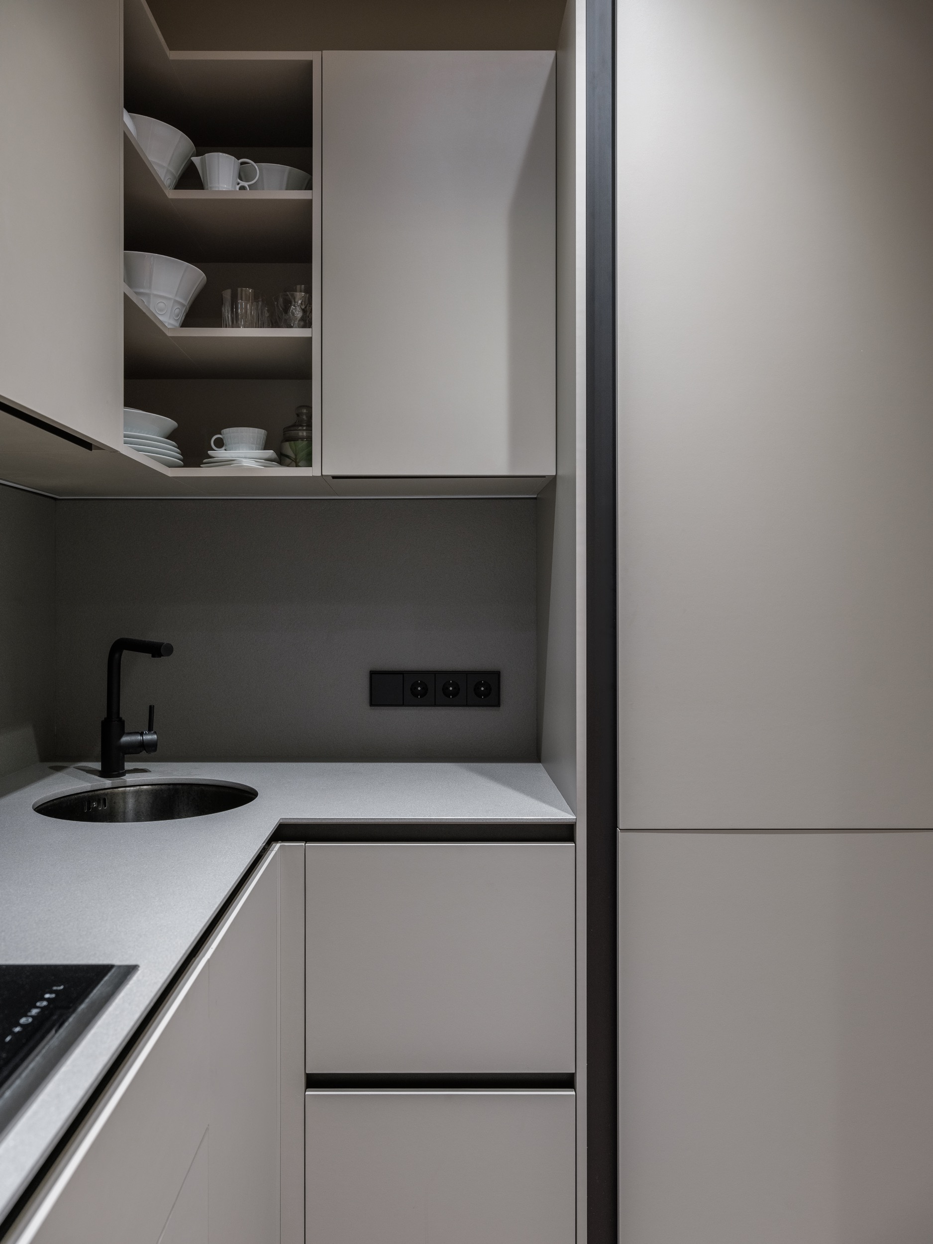 cuisine grise décoration contemporaine petit appartement 46m2