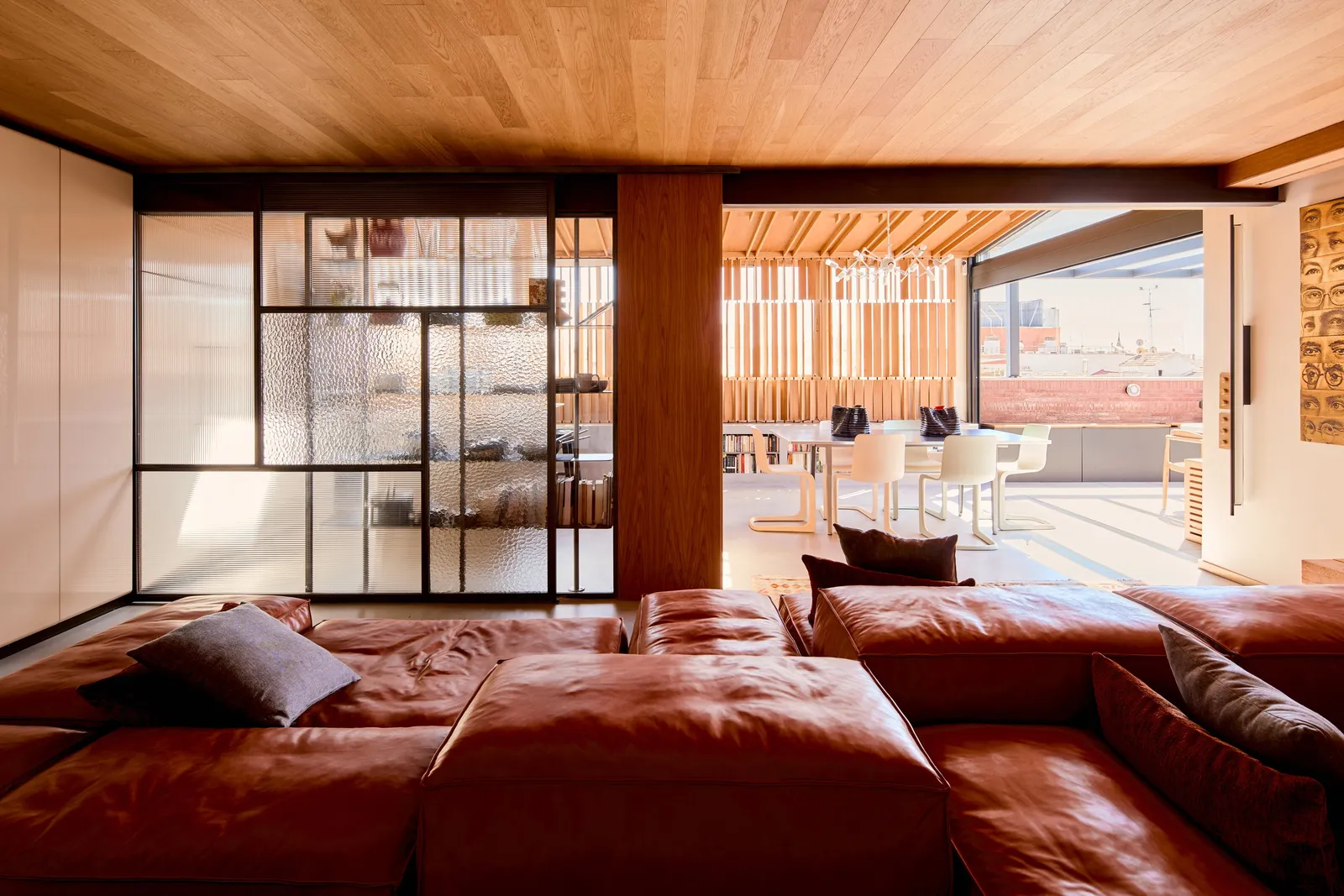 Madrid's loft contemporary decor