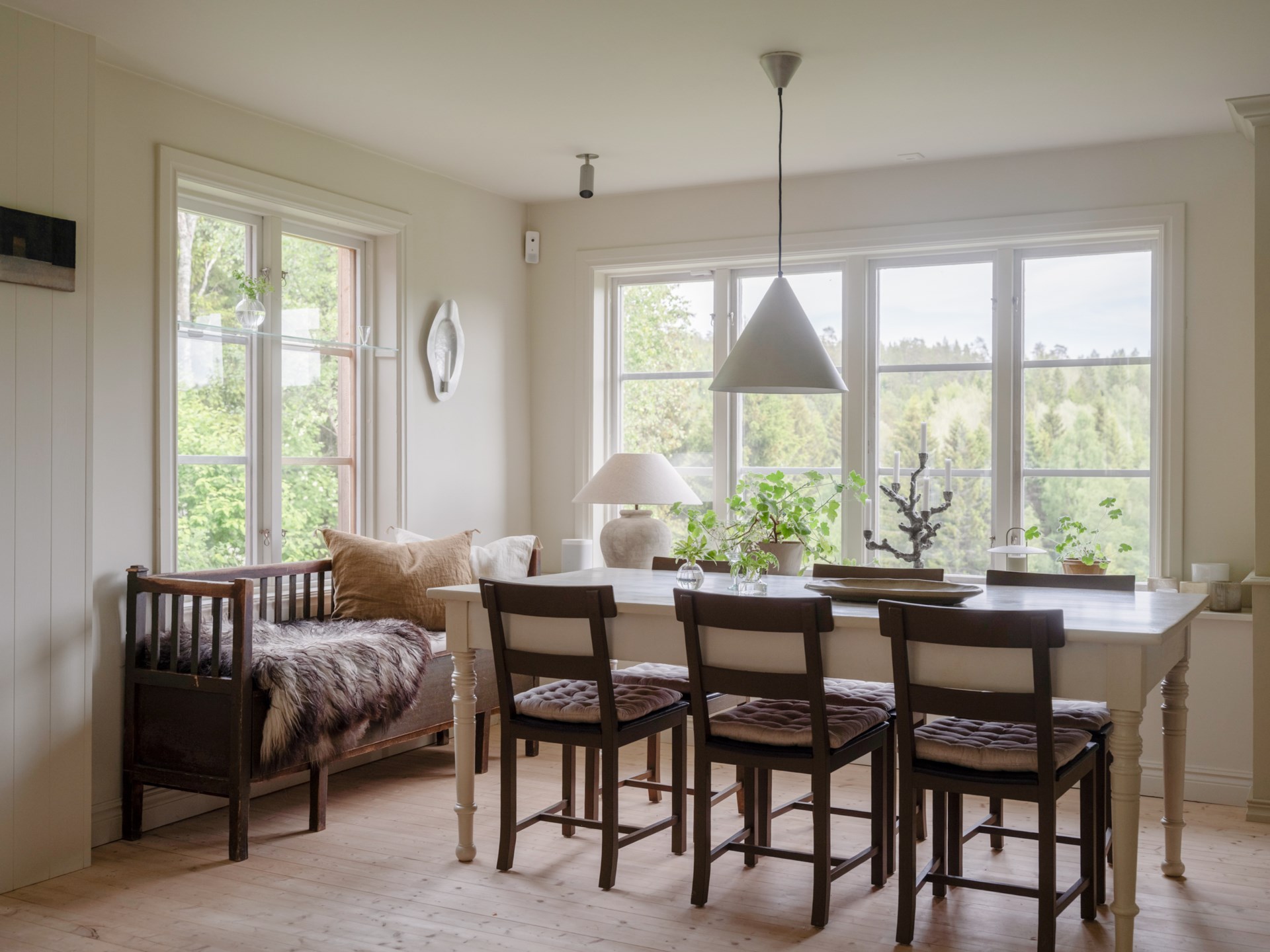 dining room neutral tons Scandinavian decor dining room neutral tons Scandinavian decor