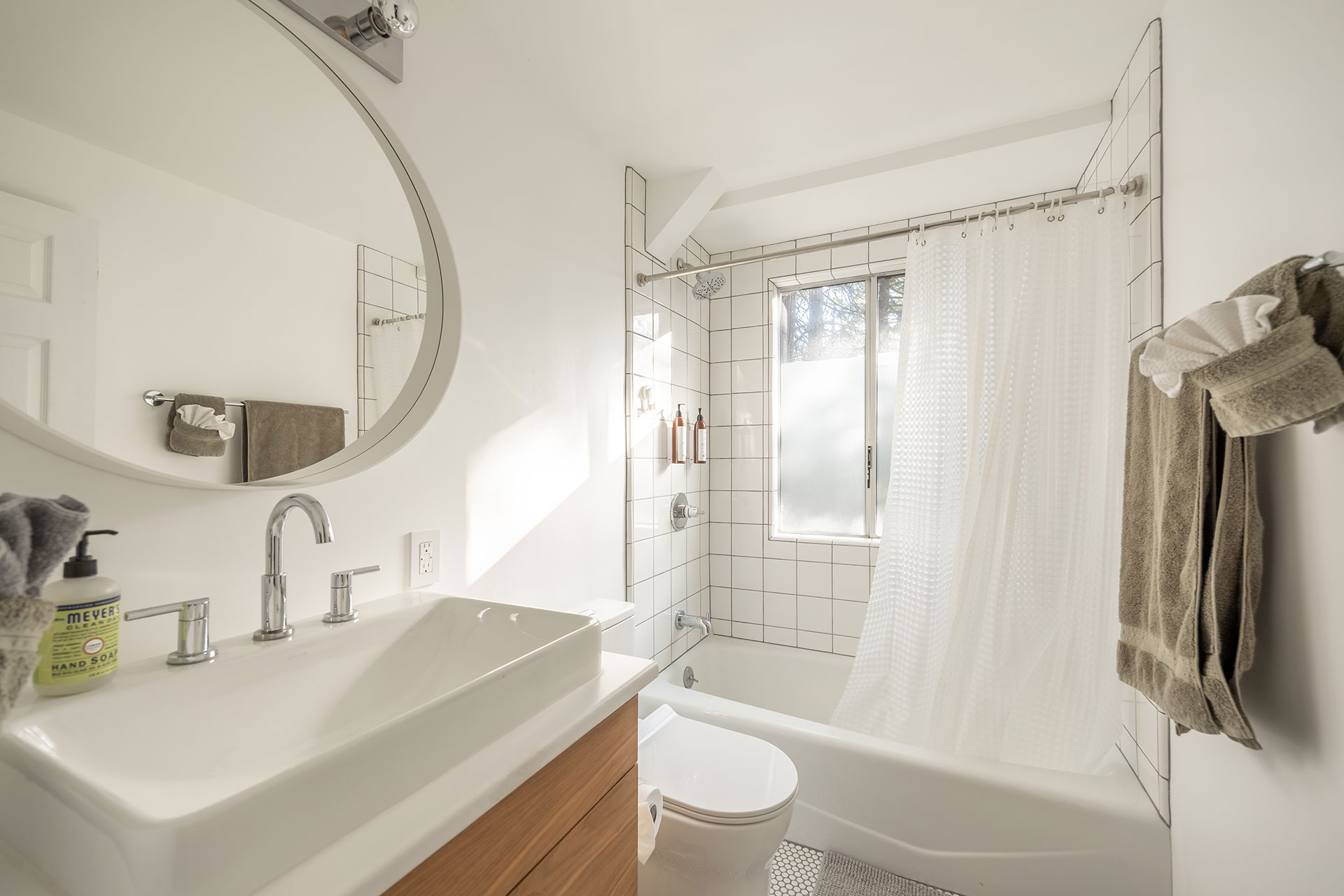 salle de bain décoration contemporaine maison A-Frame Californie