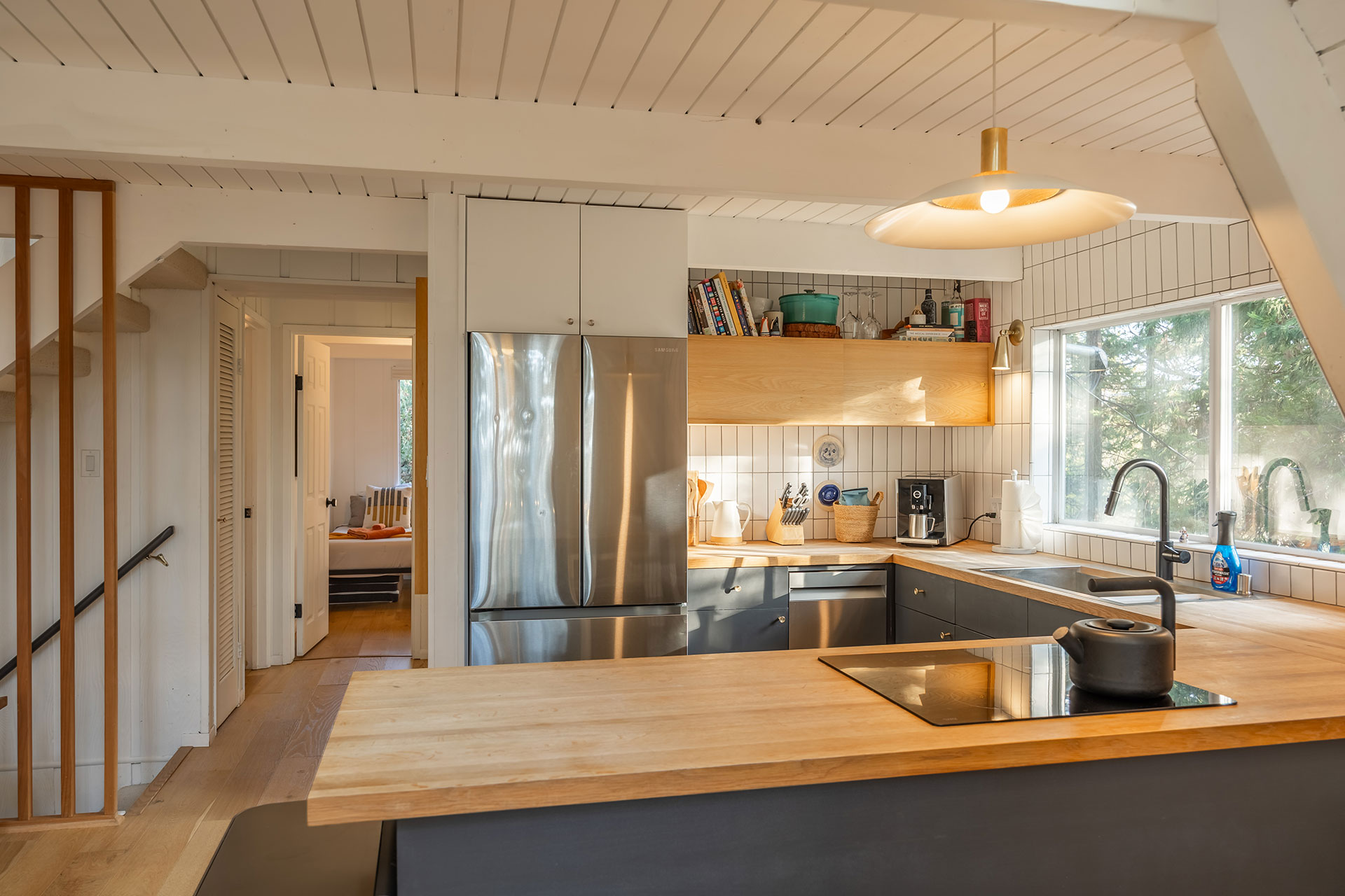 cuisine grise sous mezzanine