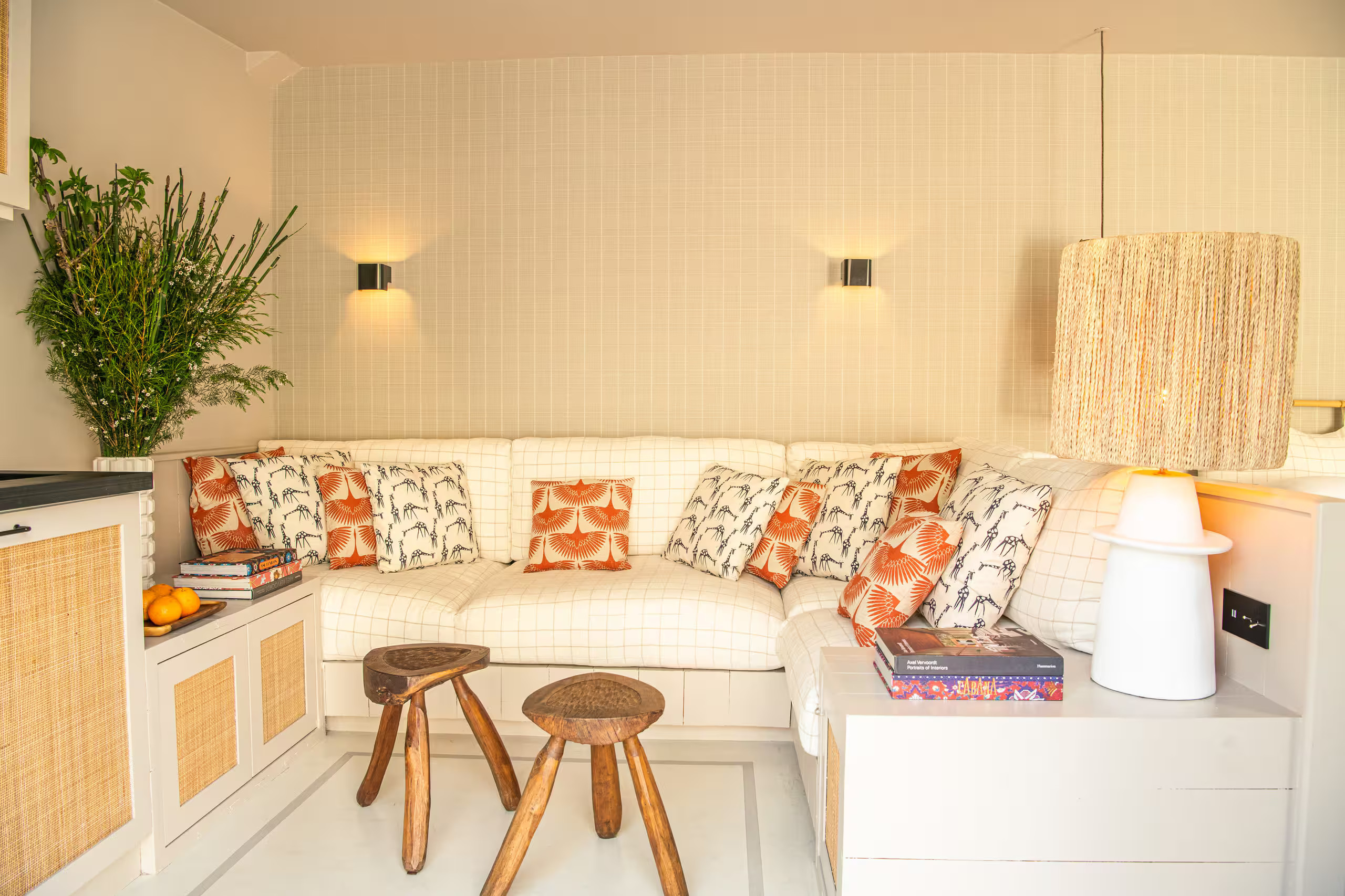 cuisine et salon décoration contemporaine et naturelle petite maison studio Portugal