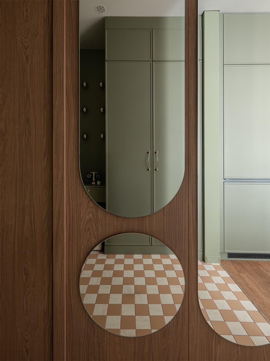 entrée sol à damier murs vert décoration contemporaine petit appartement de 42m2