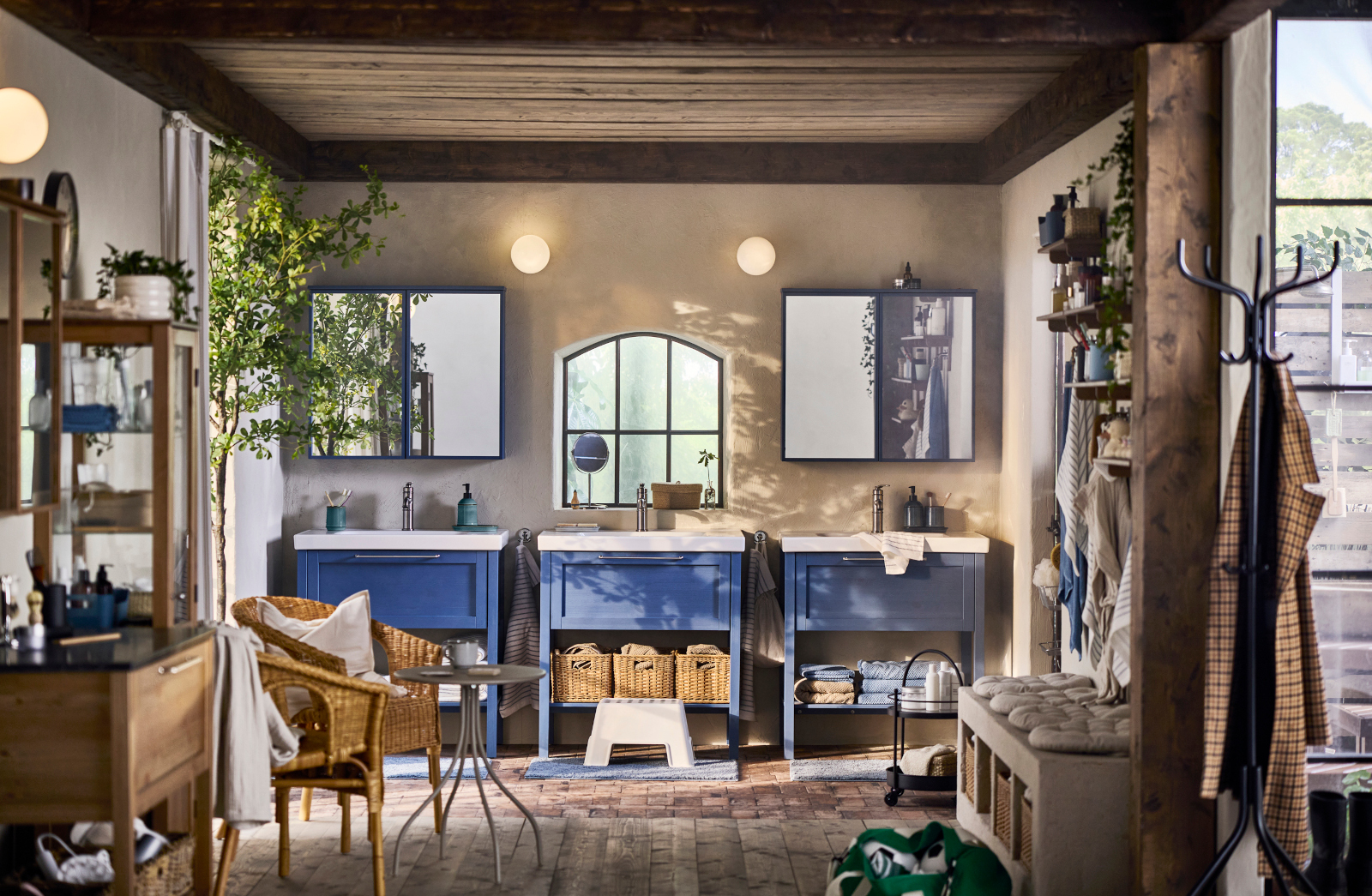 salle de bain naturelle et bleue