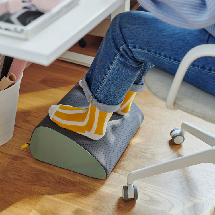 repose pied IKEA pour bureau