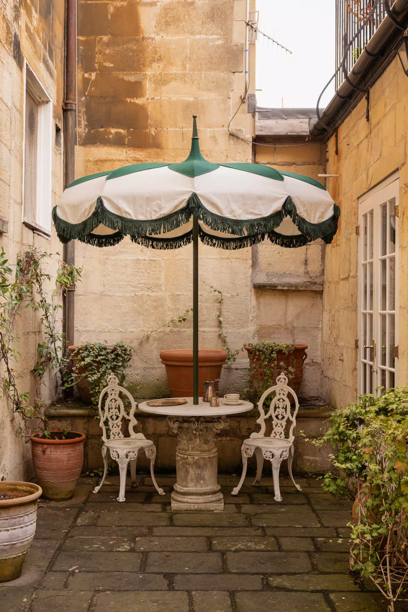 cour pavée appartement Bath cour pavée appartement Bath