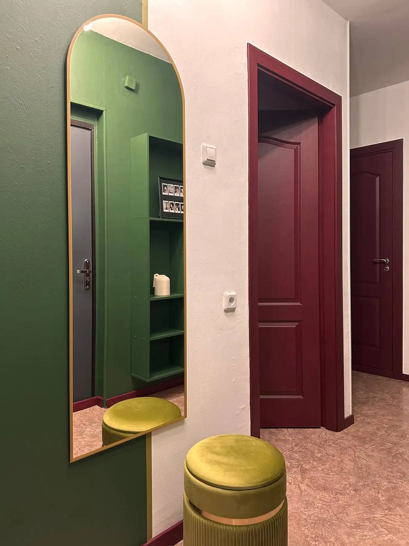 entrance in green and burgundy 37sqm studio contemporary decor entrance in green and burgundy 37sqm studio contemporary decor