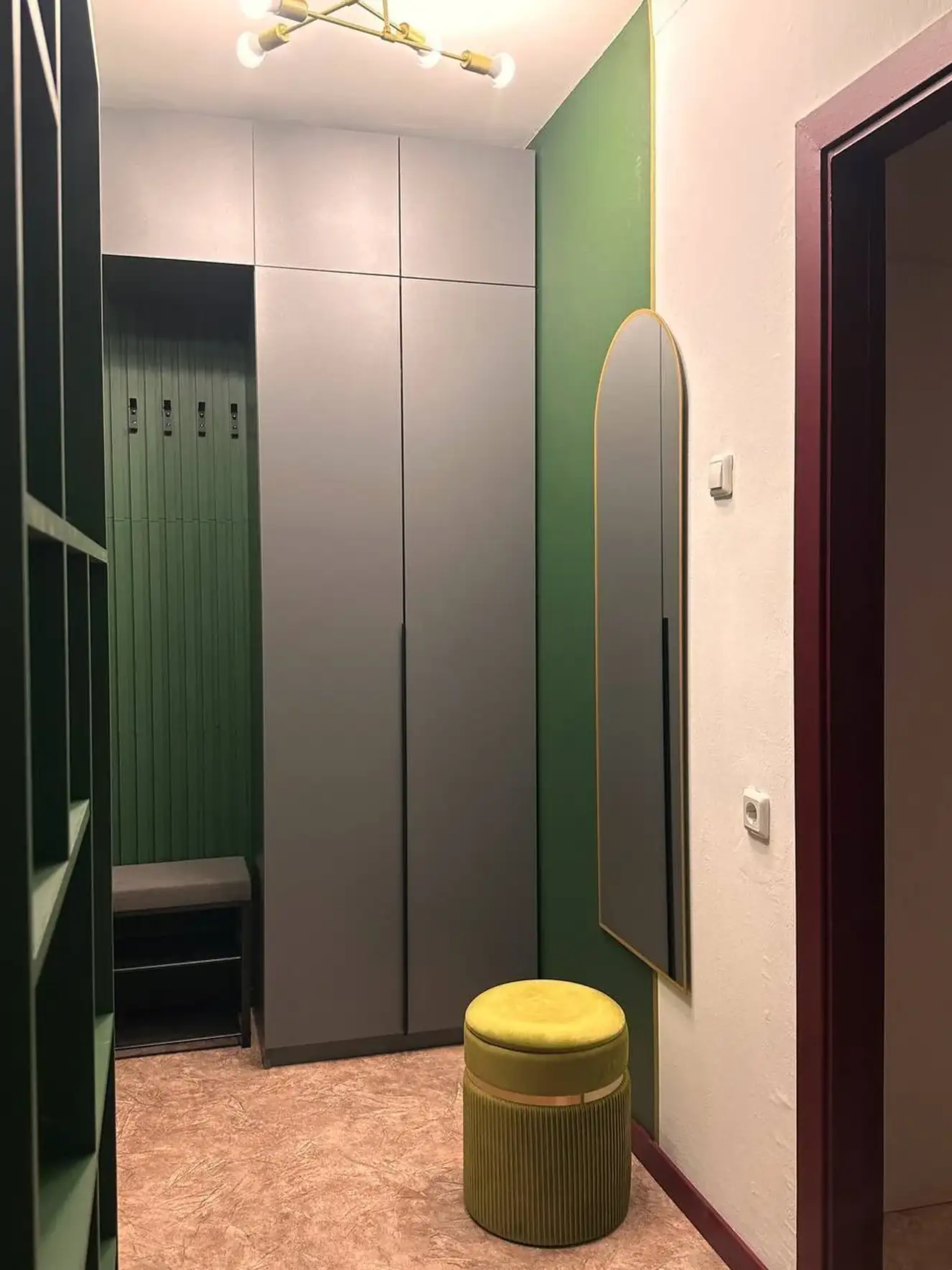 entrance in green and burgundy 37sqm studio contemporary decor entrance in green and burgundy 37sqm studio contemporary decor