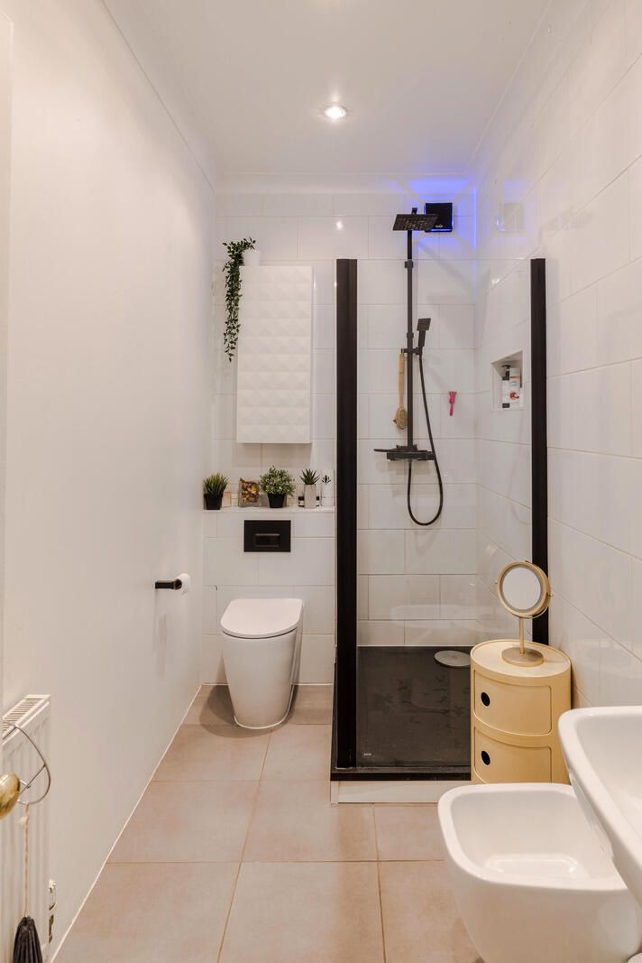 salle de bain blanche