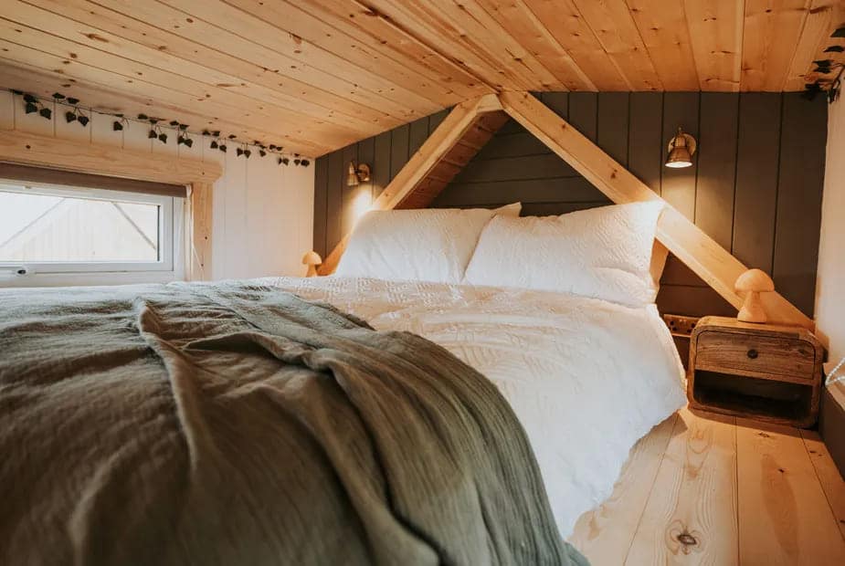 chambre sur mezzanine basse