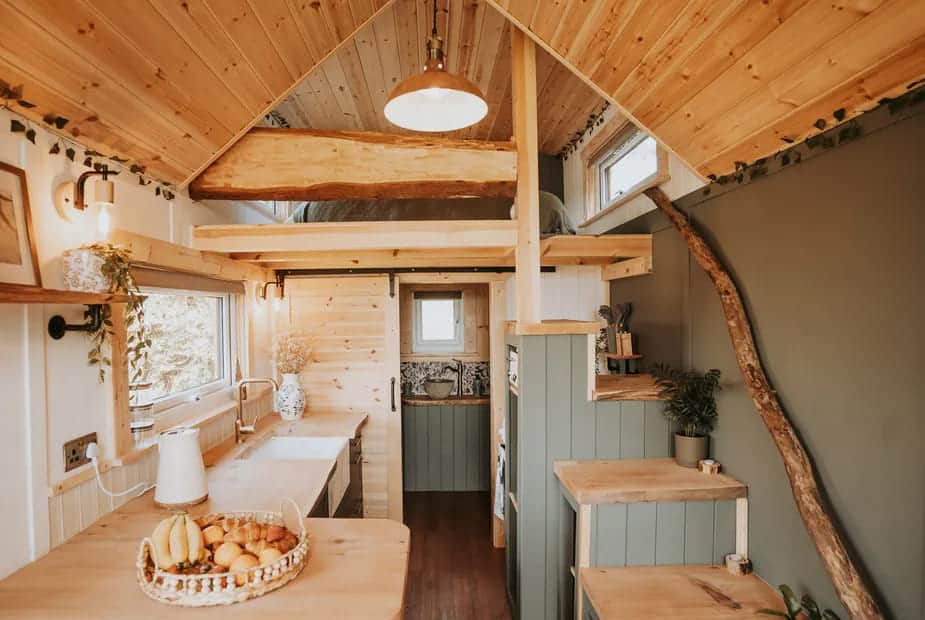 cuisine et escalier tiny house 16m2 660 Mezzanine TWT Tiny homes