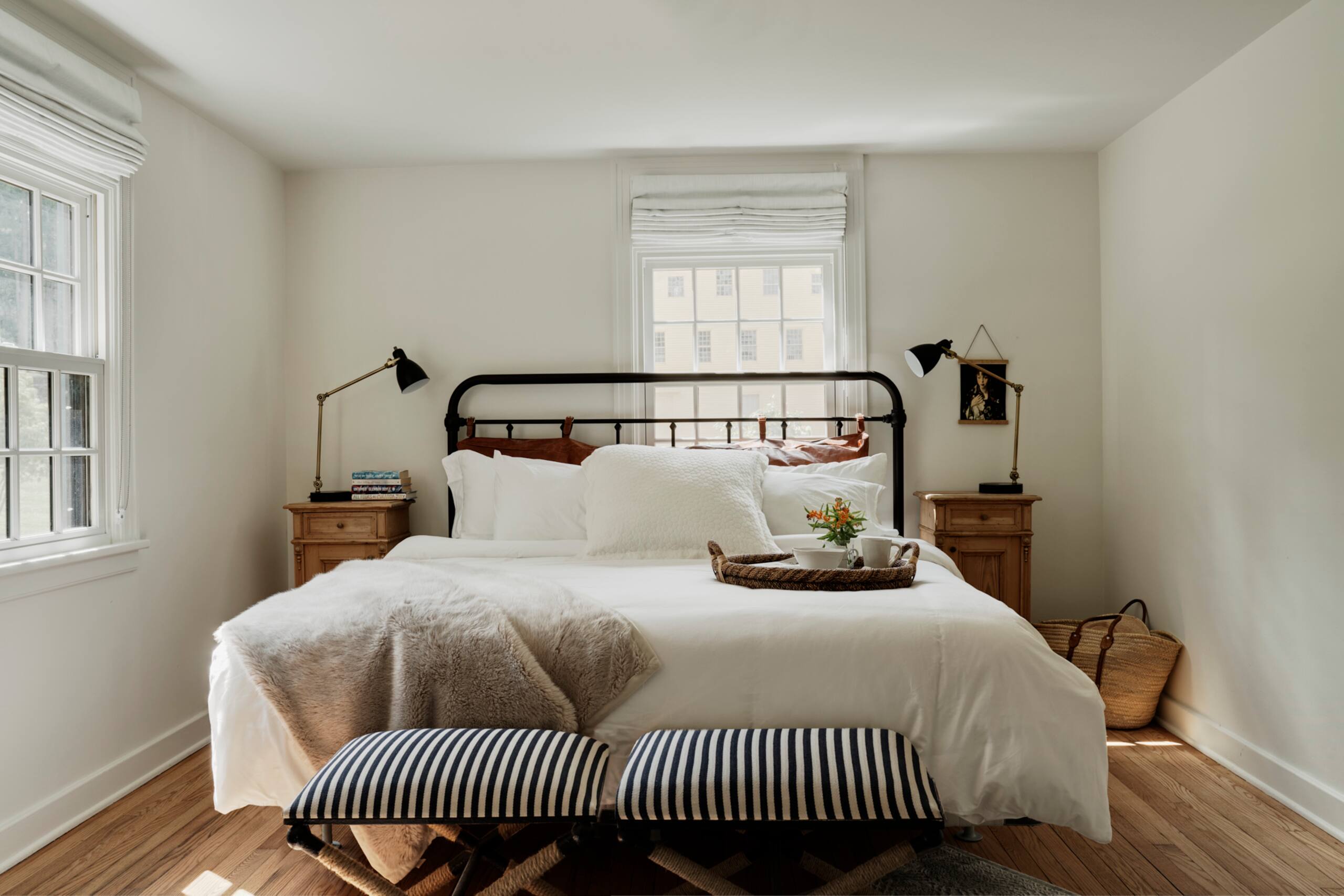 chambre décoration campagne chic maison ancienne au style shaker à louer chez Airbnb