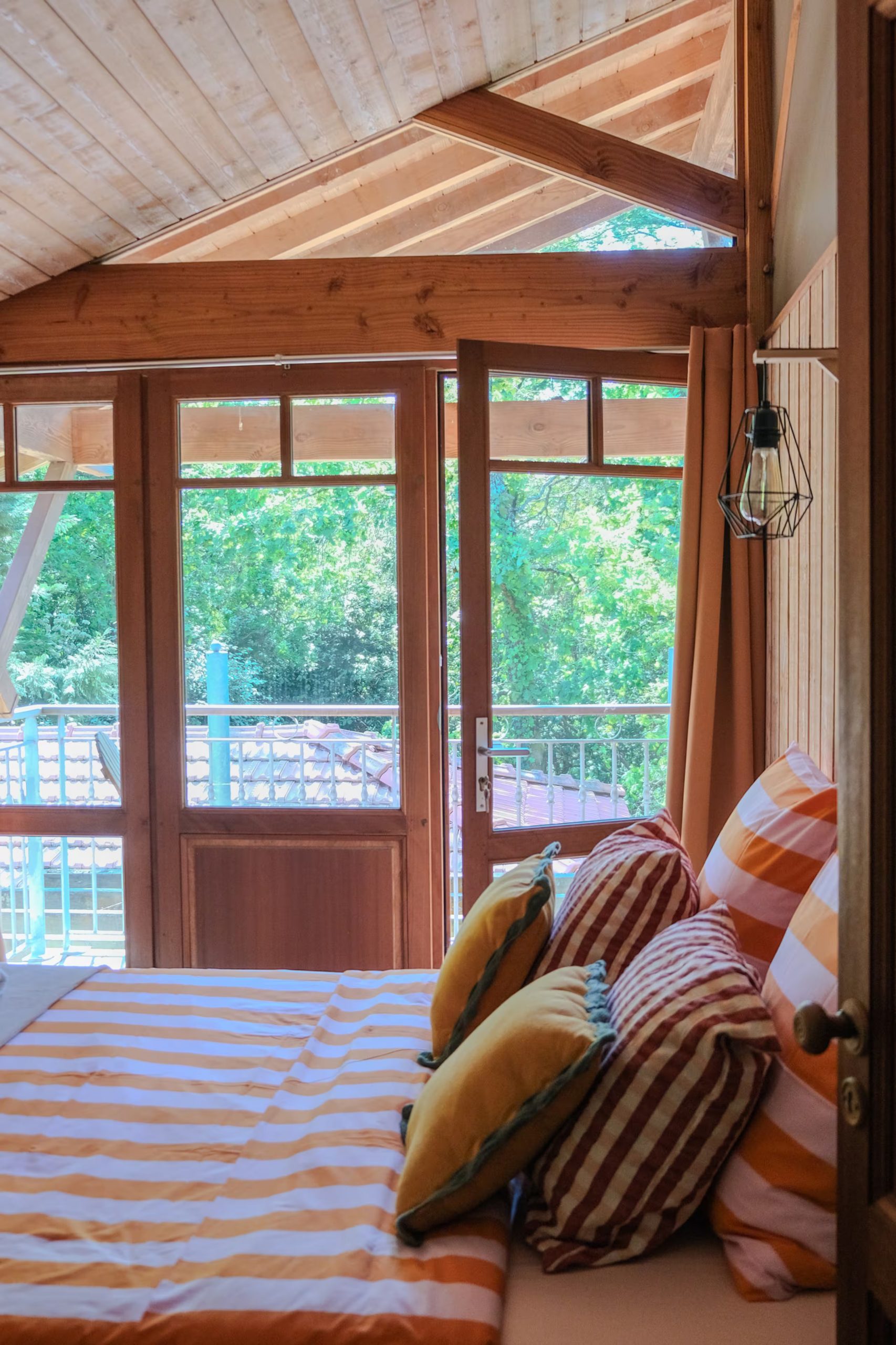 chambre avec terrasse petite maison en bois de 67m2 pour les vacances Bassin d'Arcachon
