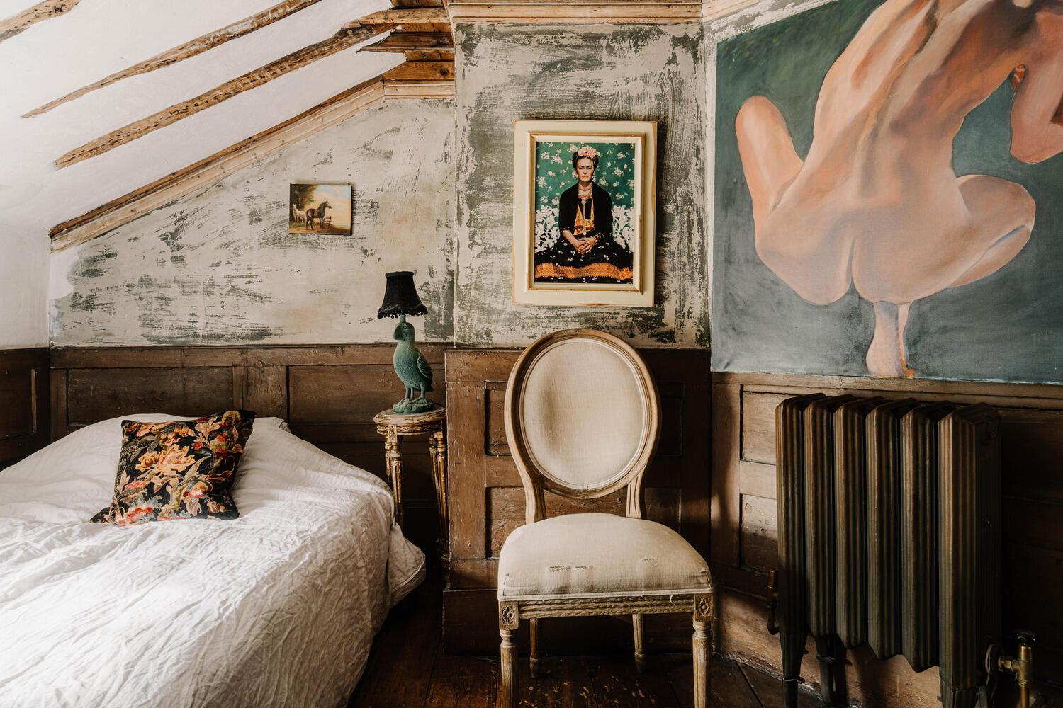 chambre mansardée décoration vintage et rustique maison géorgienne Londres chambre mansardée décoration vintage et rustique maison géorgienne Londres
