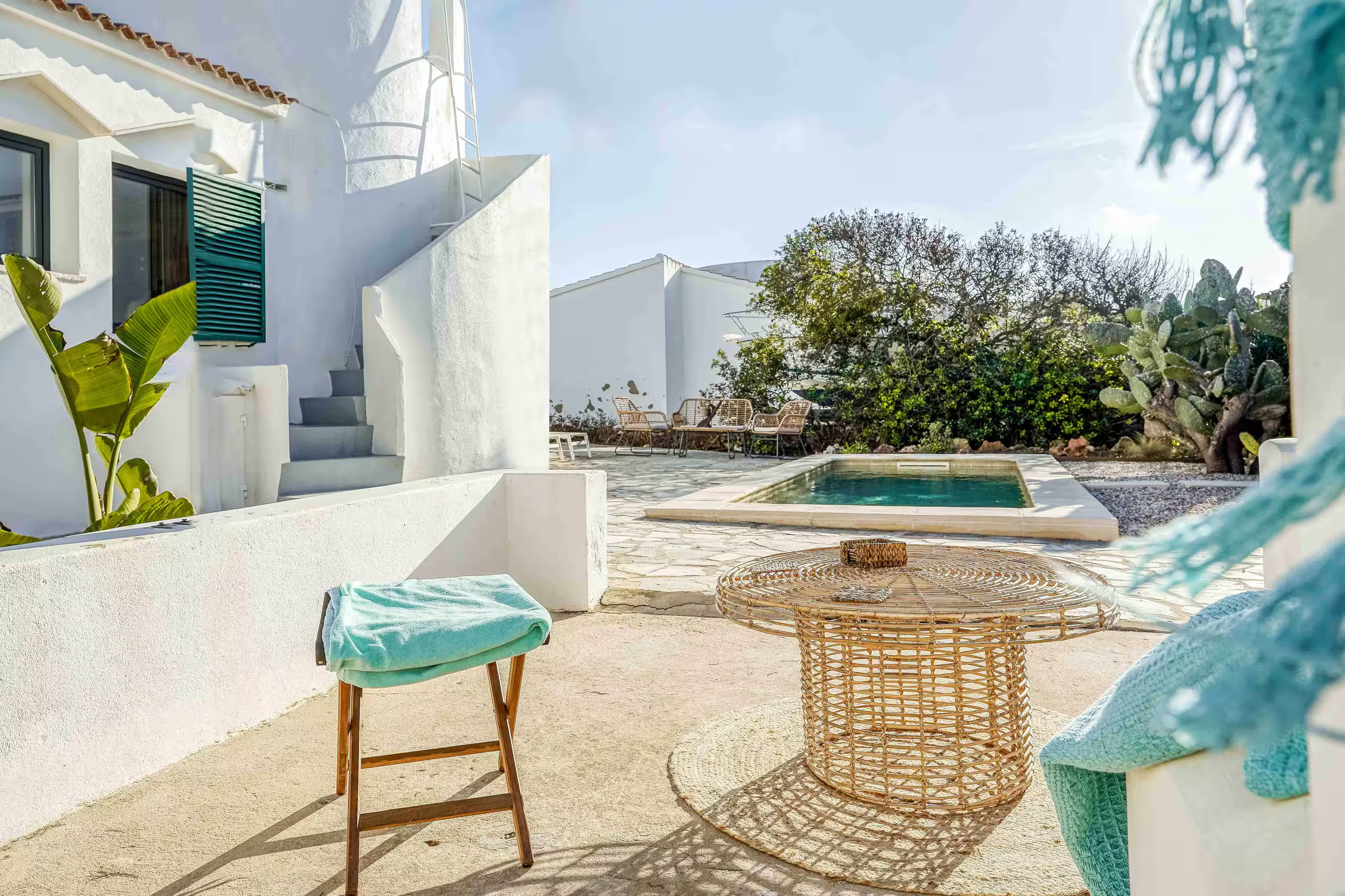 maison blanche à Minorque avec piscine maison blanche à Minorque avec piscine