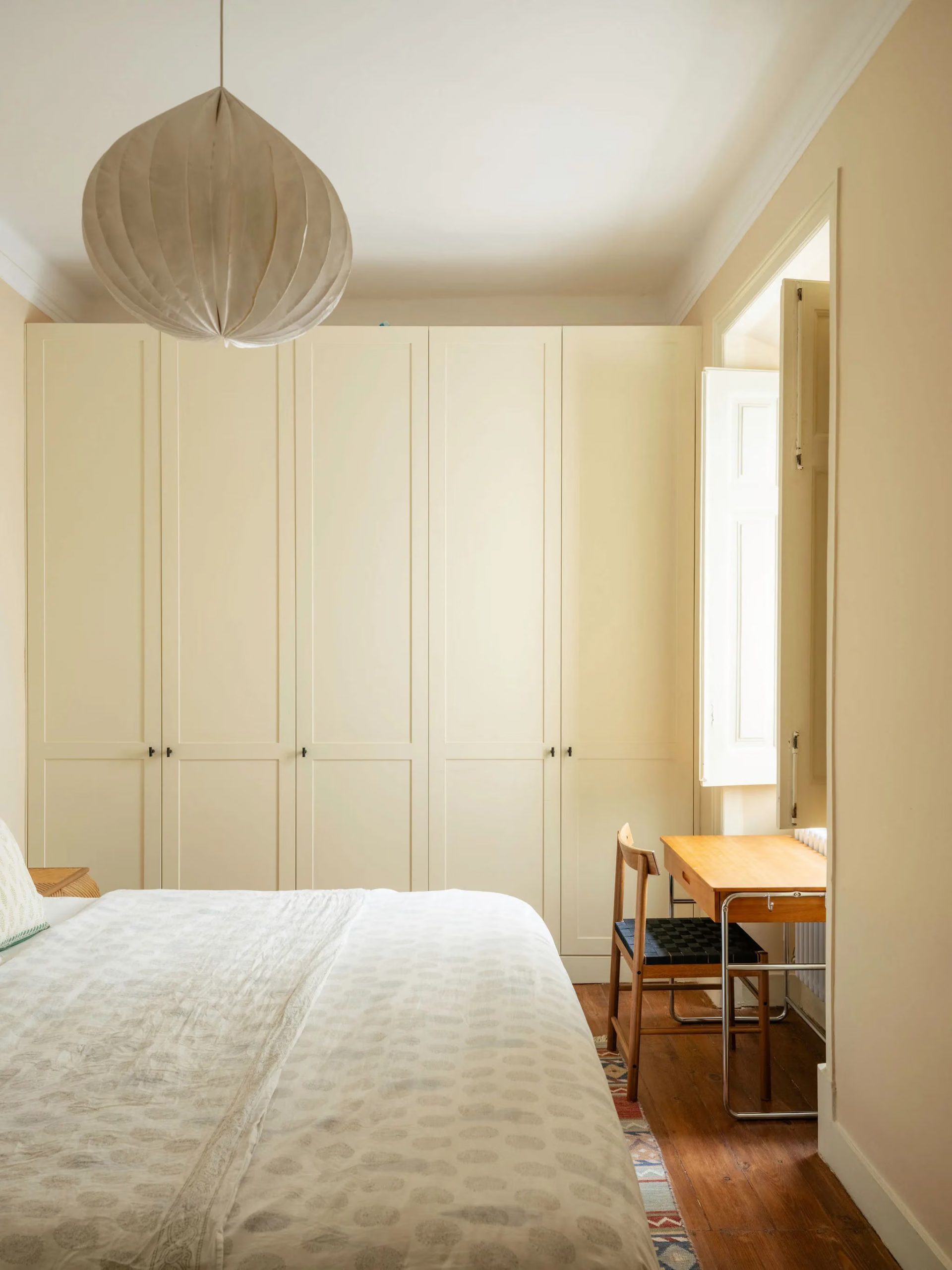 chambre classique chic avec placards