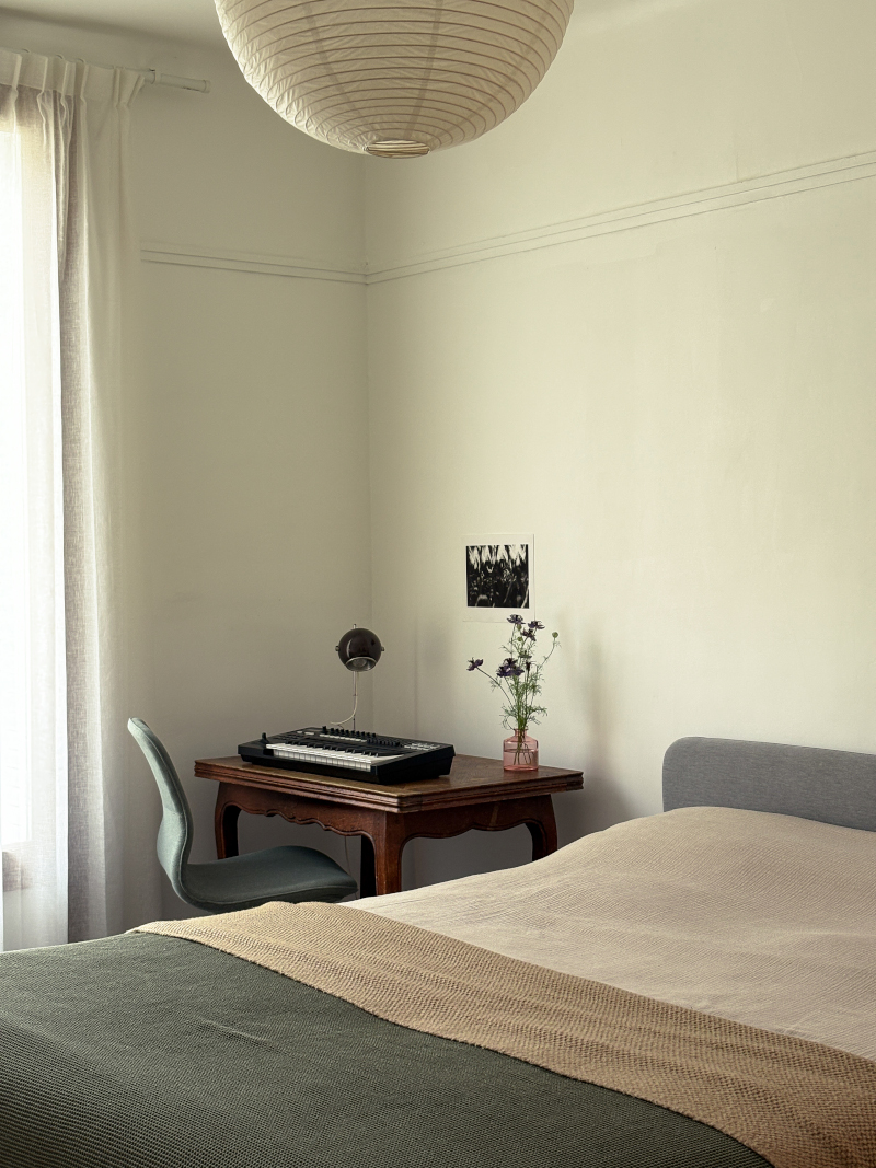 chambre avec bureau appartement parisien de 64m2 décoration vintage