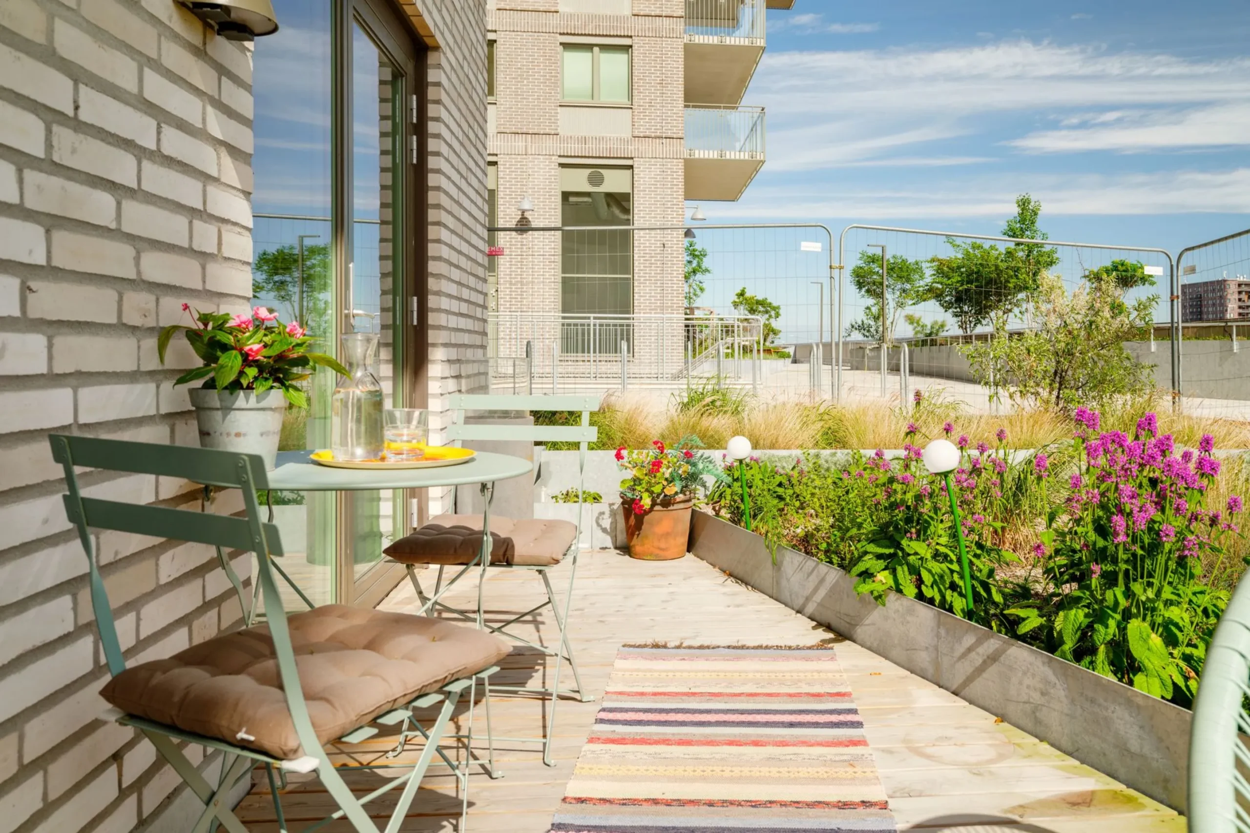 sunny terrace 