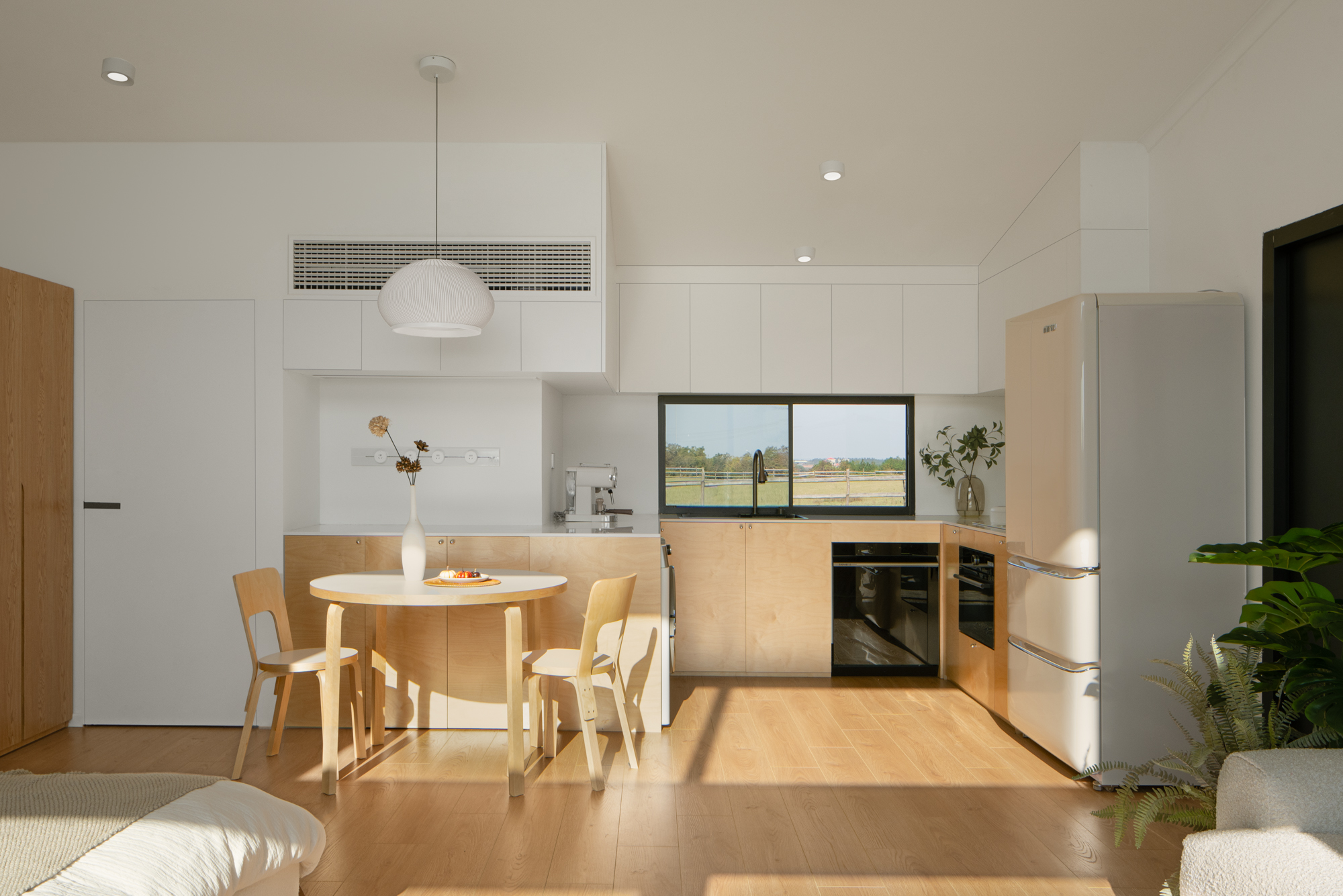 intérieur maison pliable 45m2 par Unfold House