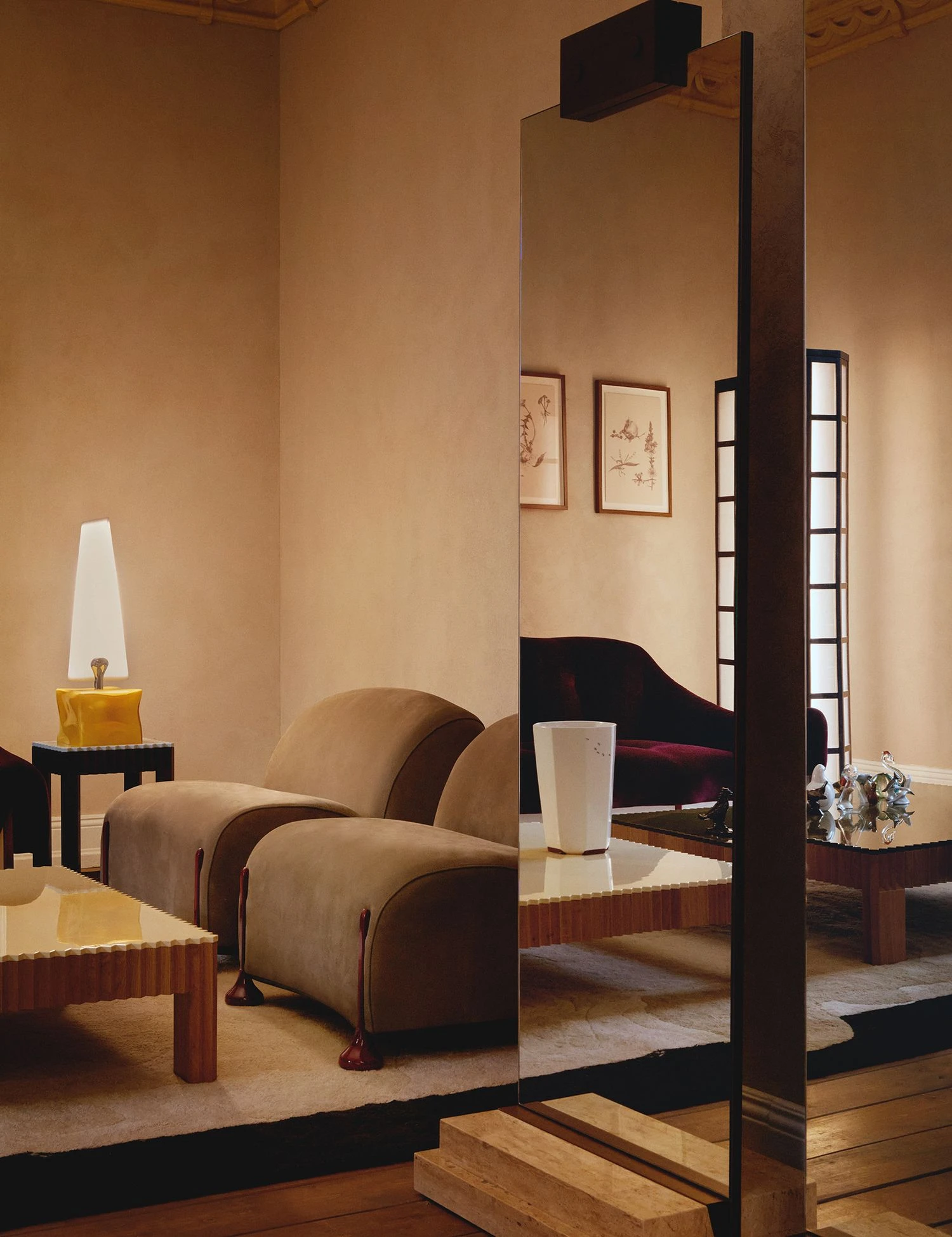 salon mur ocre Zara Home x Luca Guadagnino : la collection Atlas of Desire salon mur ocre Zara Home x Luca Guadagnino : la collection Atlas of Desire