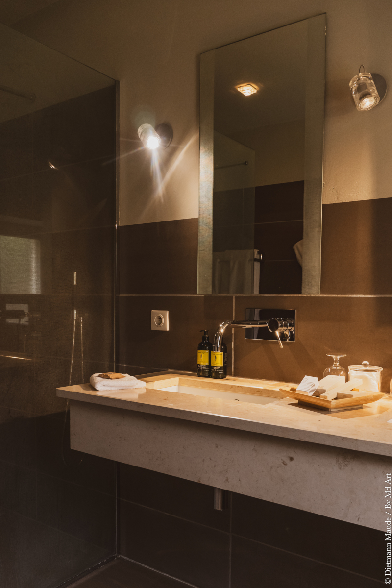 bathroom rustic chic decor Mas de Peint Camargue France