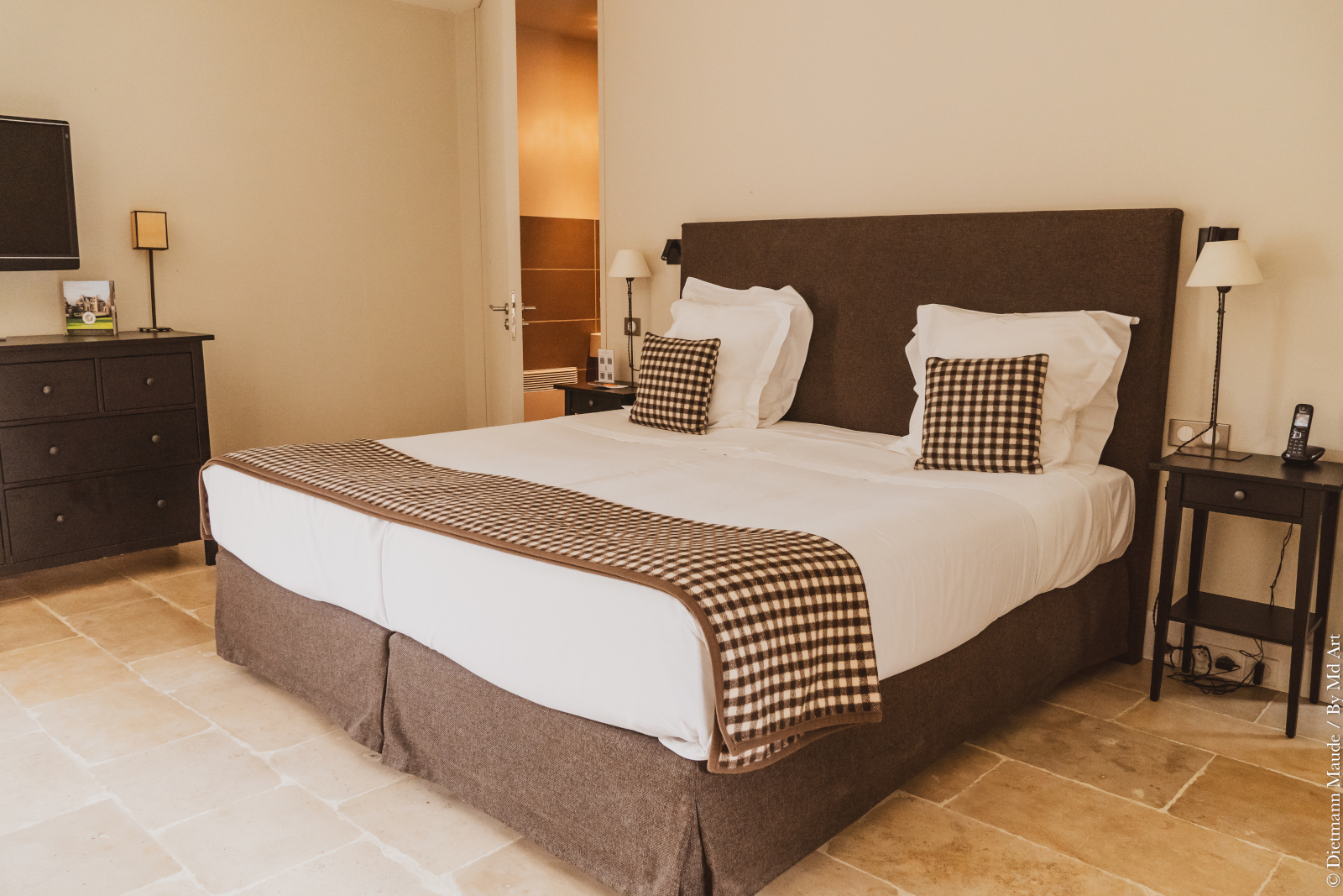 bedroom rustic chic decor Mas de Peint Camargue France