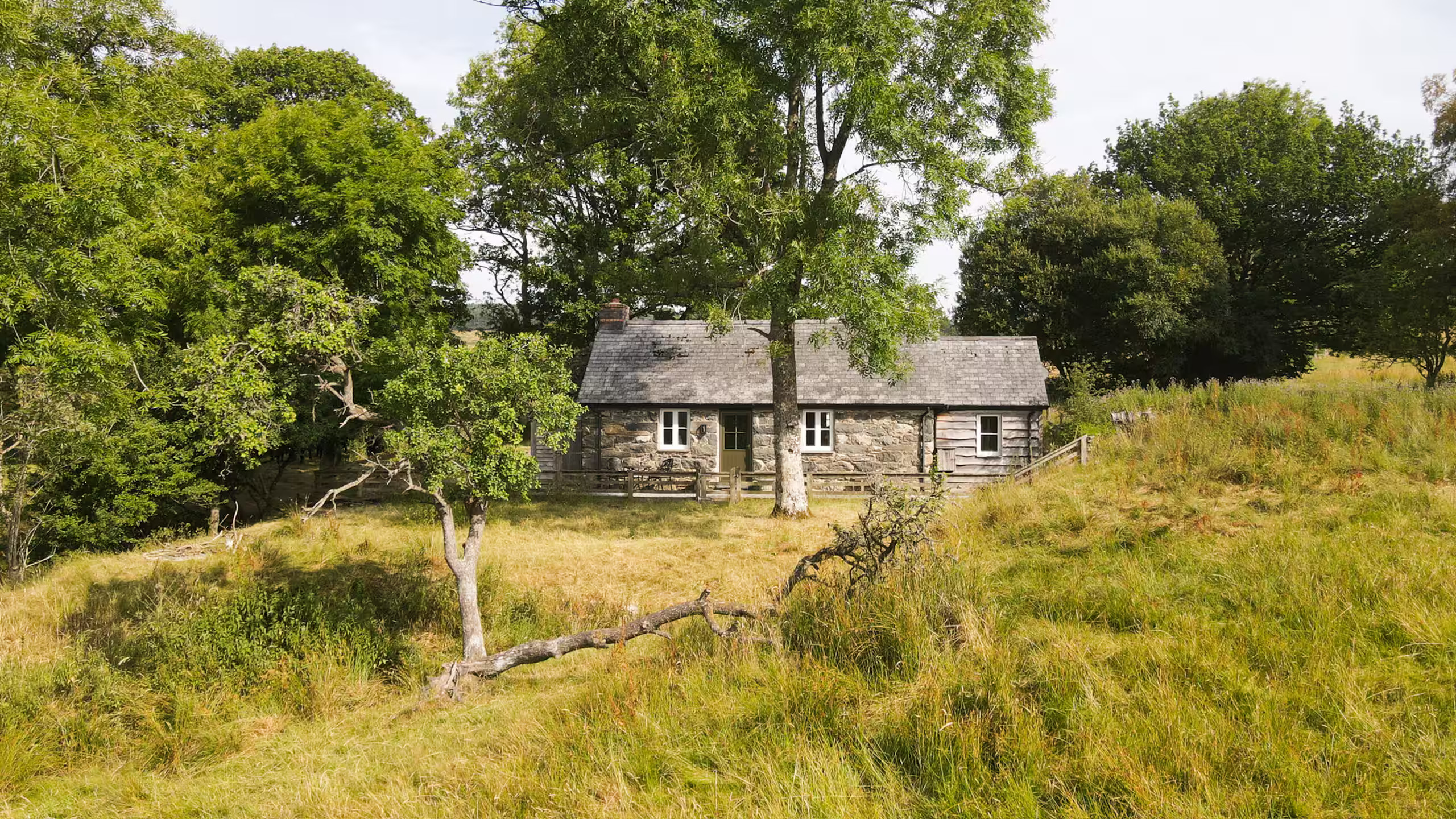 cottage en pierre au cœur du Pays de Galles