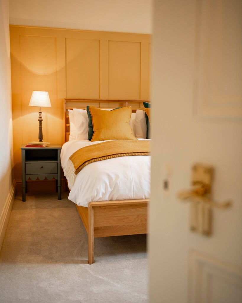 chambre jaune Straw Farrow & Ball chambre jaune Straw Farrow & Ball