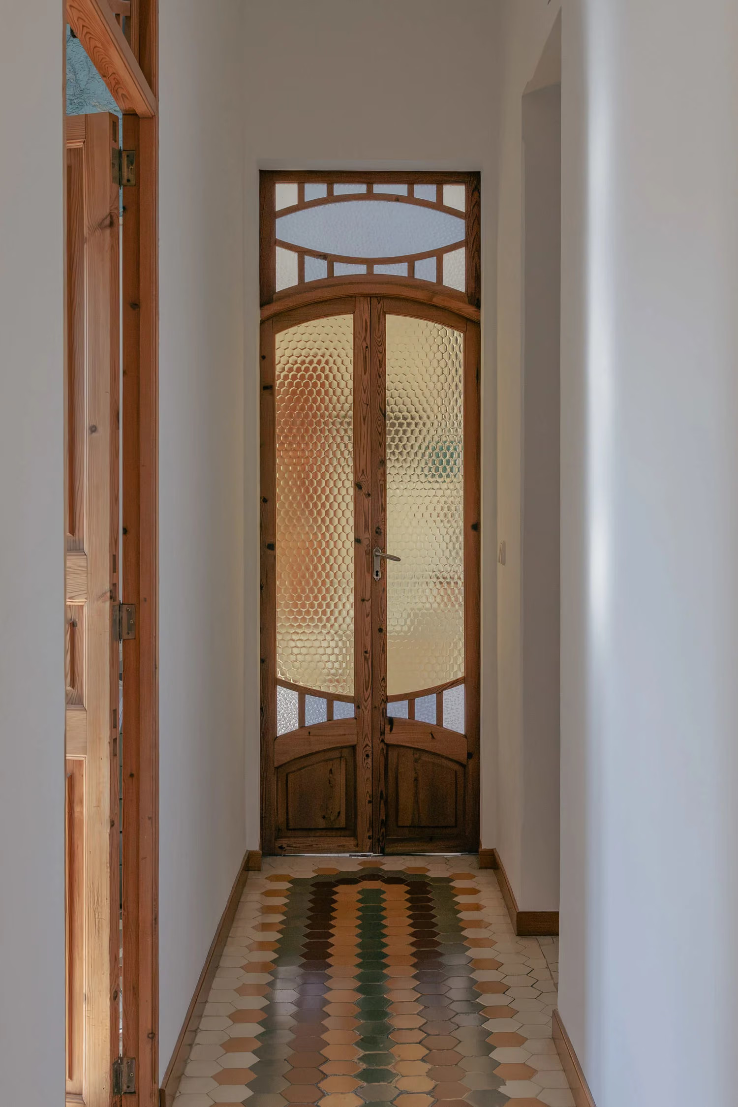 entrée avec carreaux de ciment anciens appartement comme une maison à Majorque 
