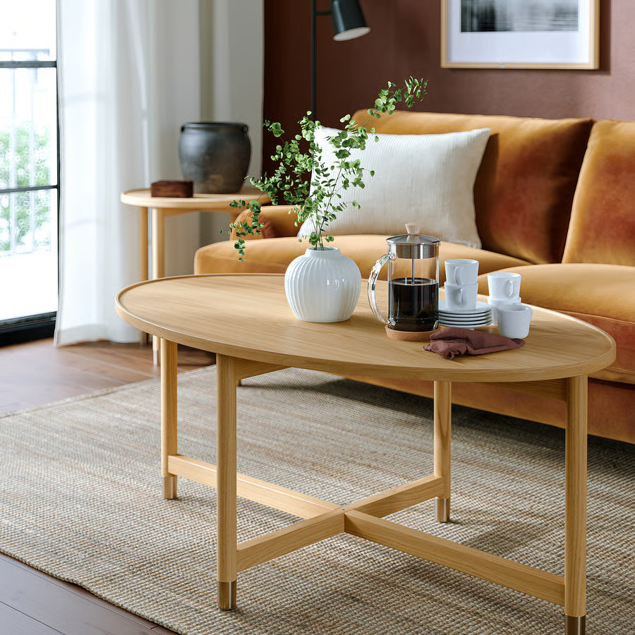 table basse et canapé IKEA VALNÄS