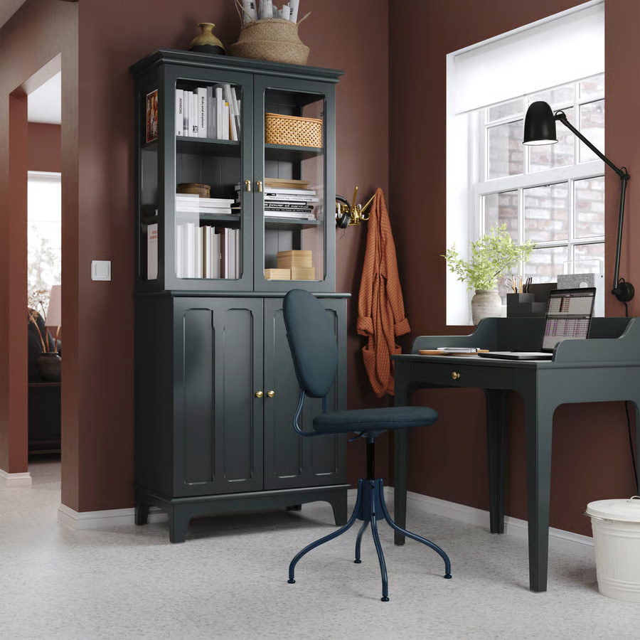 bureau IKEA mur aubergine