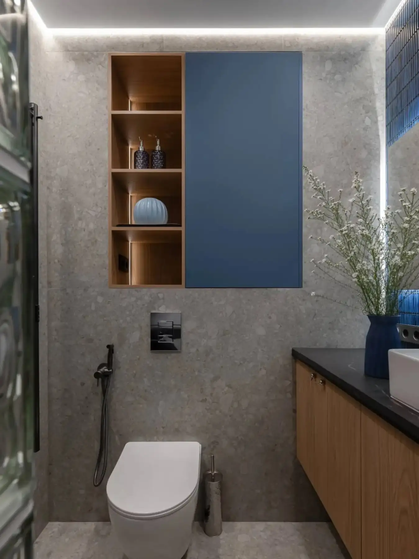 salle de bain avec briques de verre et carrelage bleu décoration contemporaine salle de bain avec briques de verre et carrelage bleu décoration contemporaine
