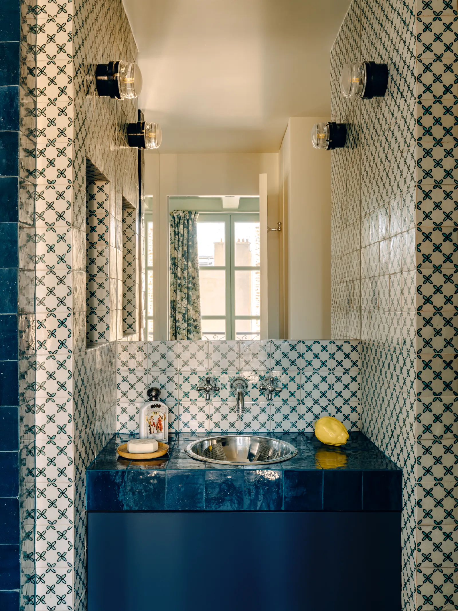 salle de bain bleue classique chic salle de bain bleue classique chic