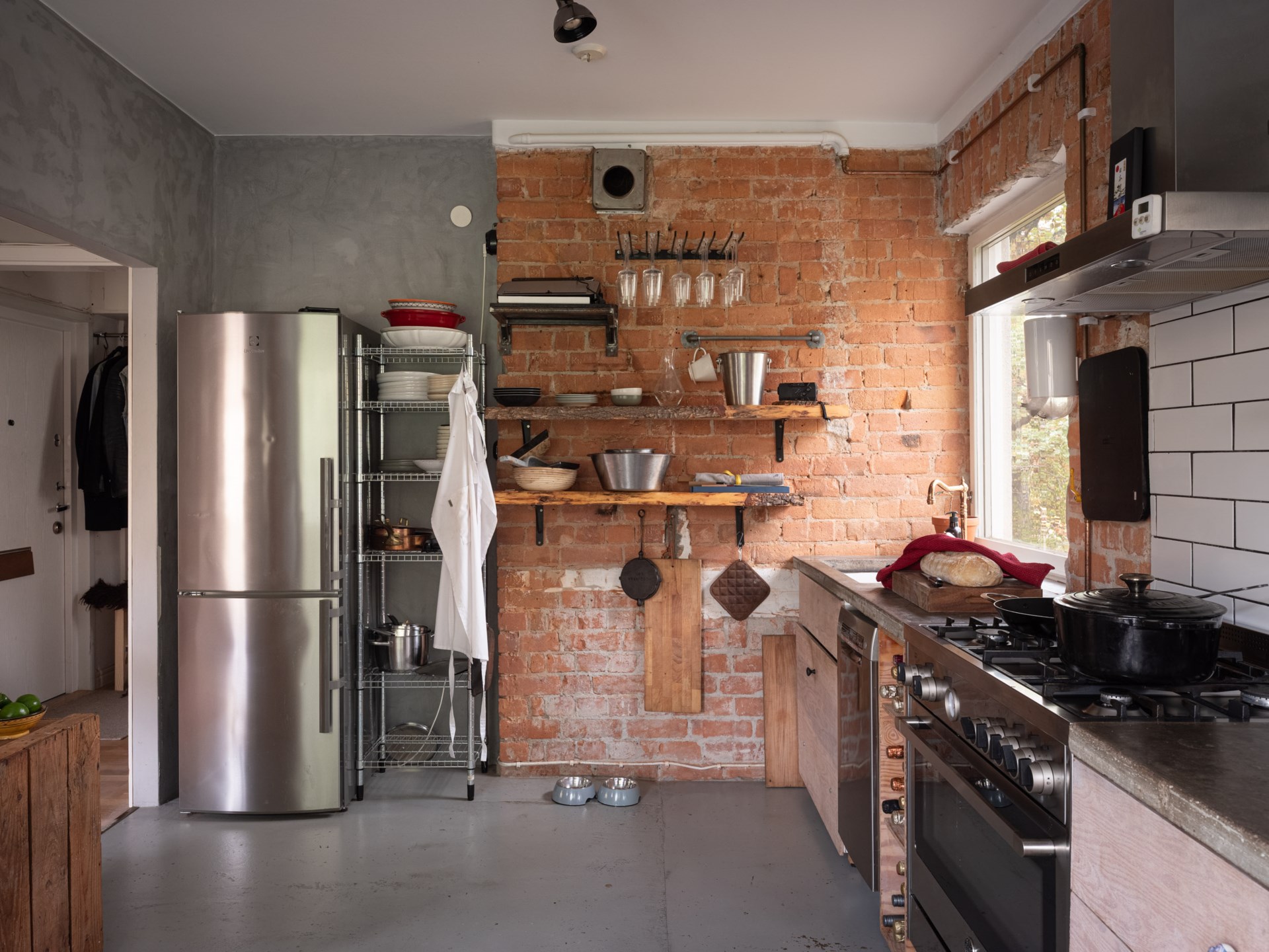 kitchen with historic brick walls 42sqm studio Scandinavian decor kitchen with historic brick walls 42sqm studio Scandinavian decor
