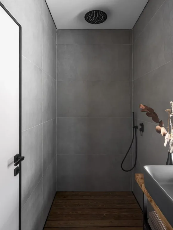 salle de bain décoration design grise petite maison miroir de 36m2
