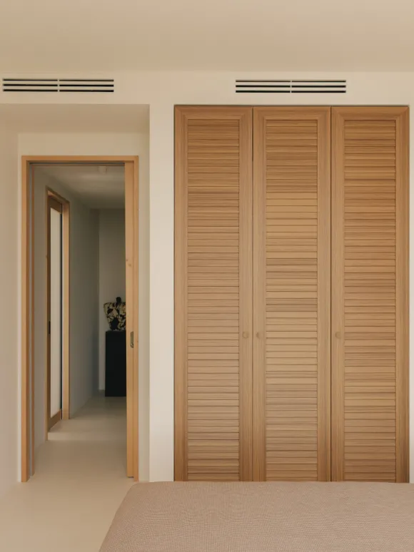 chambre avec placard bois décoration contemporaine beige