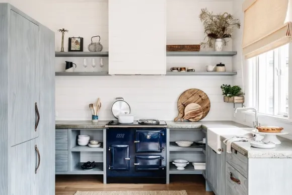 cuisine moderne dans maison ancienne