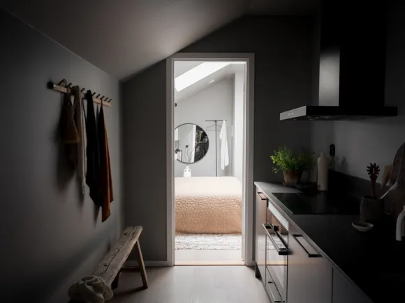 cuisine noire murs gris