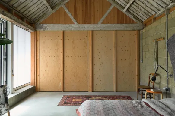 chambre décoration vintage grange rénovée en maison architecte The Old Byre Ile de Wight