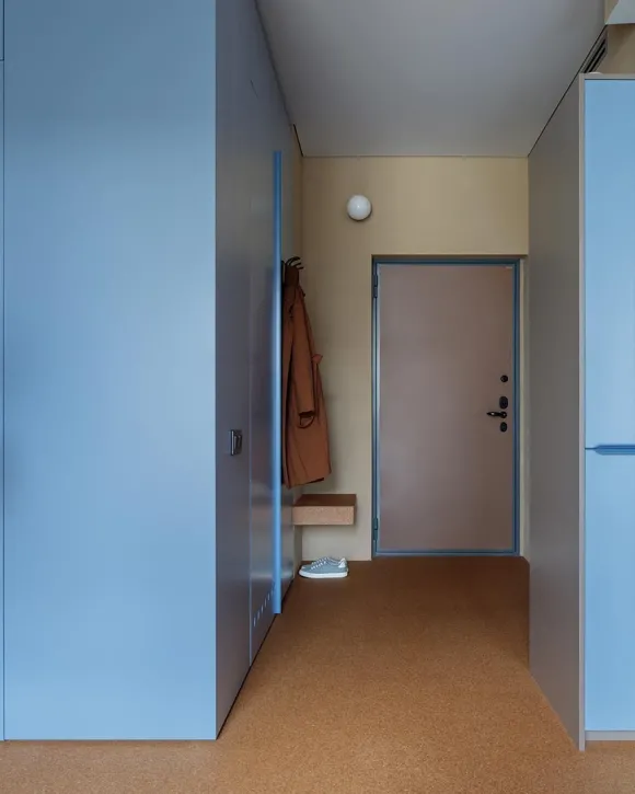 entrée studio 41m2 transformé en un deux-pièces