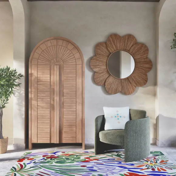 salon avec tapis à fleur