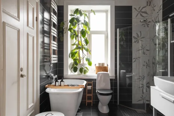 white and black bathroom