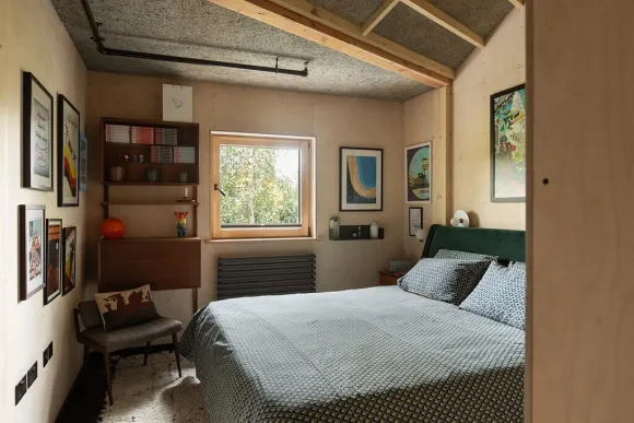 chambre maison de ville écoresponsable The Arbour Londres décoration vintage