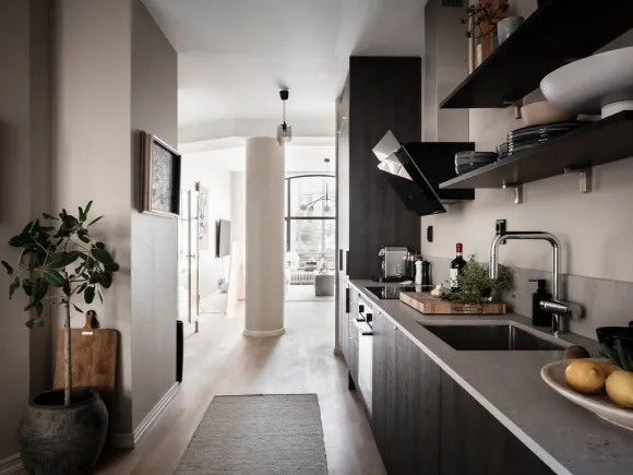 cuisine design bois dans appartement rénové