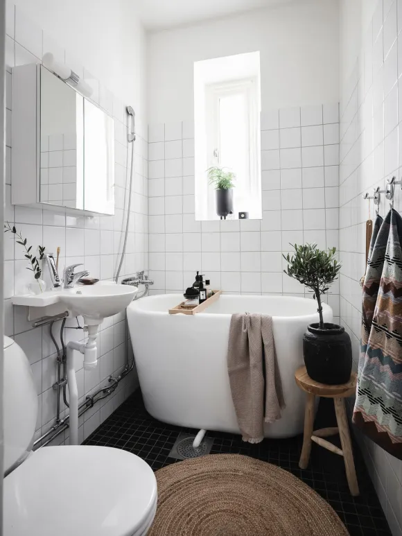 salle de bain blanche décoration contemporaine