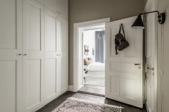 entrée avec placards