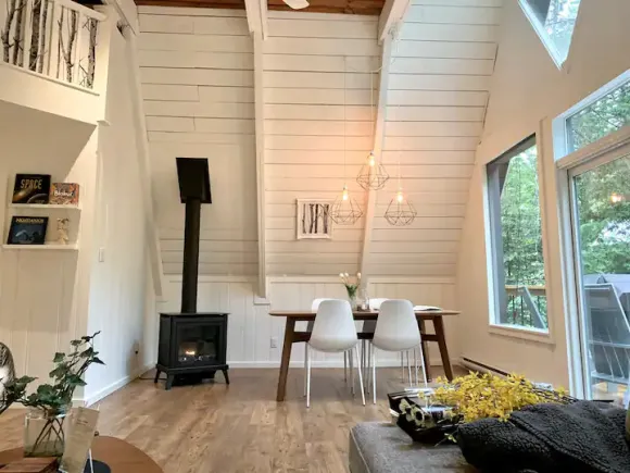 salle à manger maison A Frame