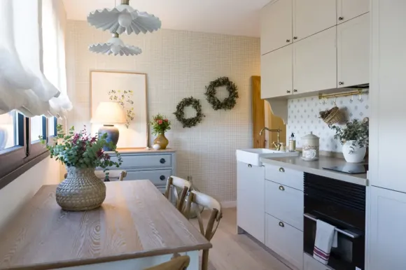 salle à manger et cuisine appartement 35m2 style campagne chic